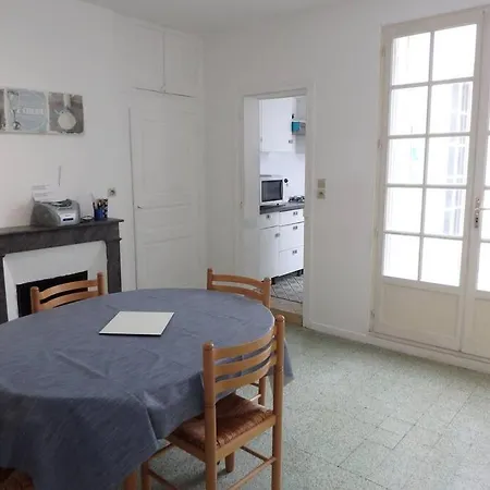 Mancelle 90 M2 Avec Jardin Parc Monod Le Mans